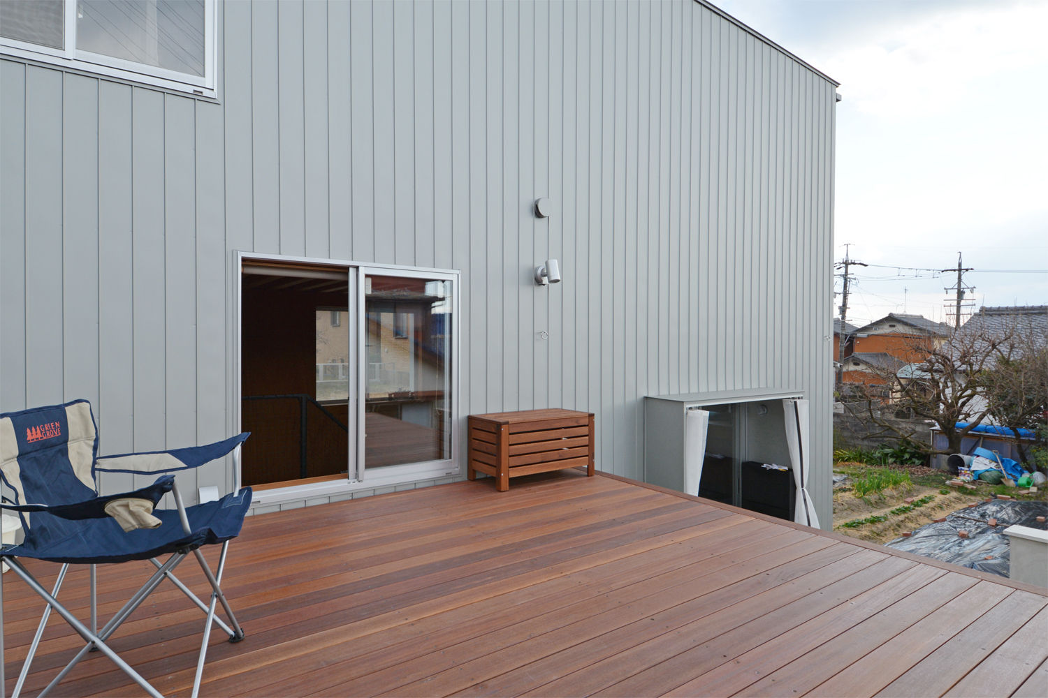 本庄の家, 神永設計 神永設計 Moderner Balkon, Veranda & Terrasse Holz Holznachbildung