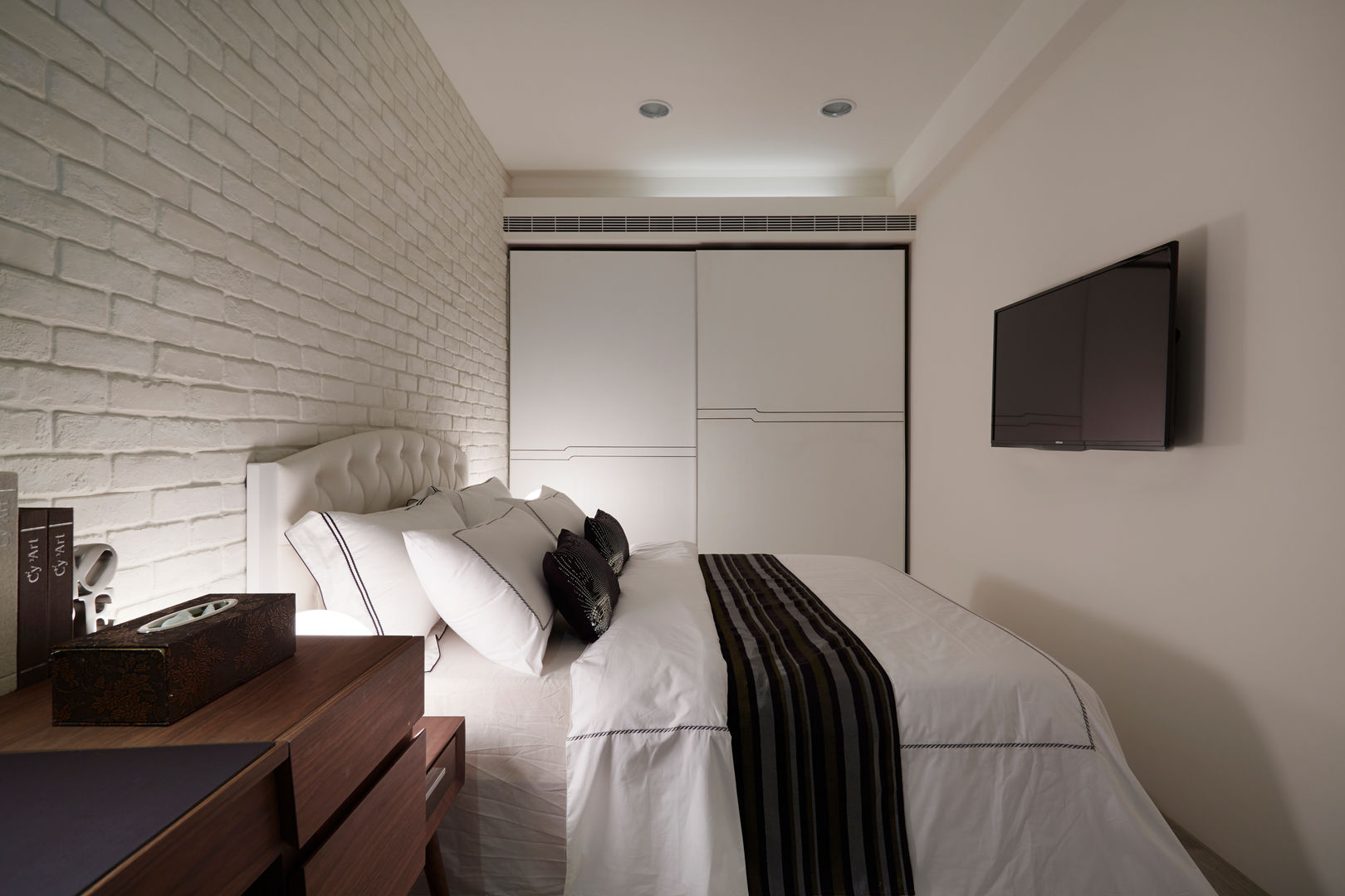 homify Camera da letto moderna Compensato