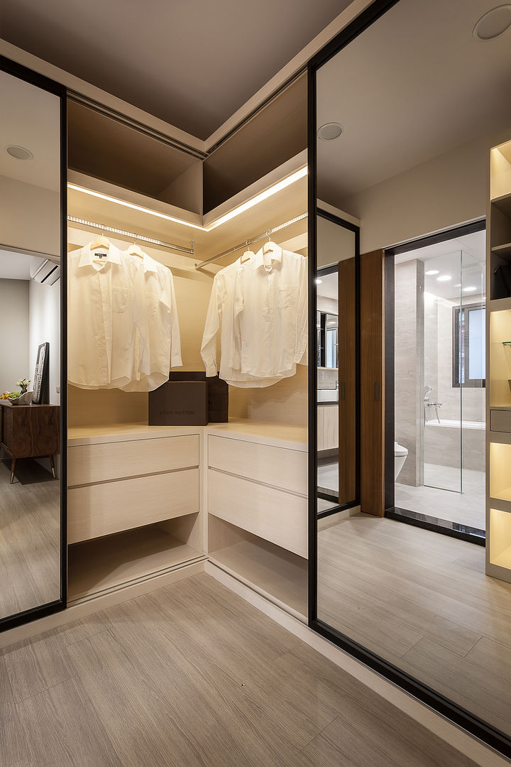 傳承, Heng Yueh 恆岳設計 Heng Yueh 恆岳設計 Industrial style dressing room