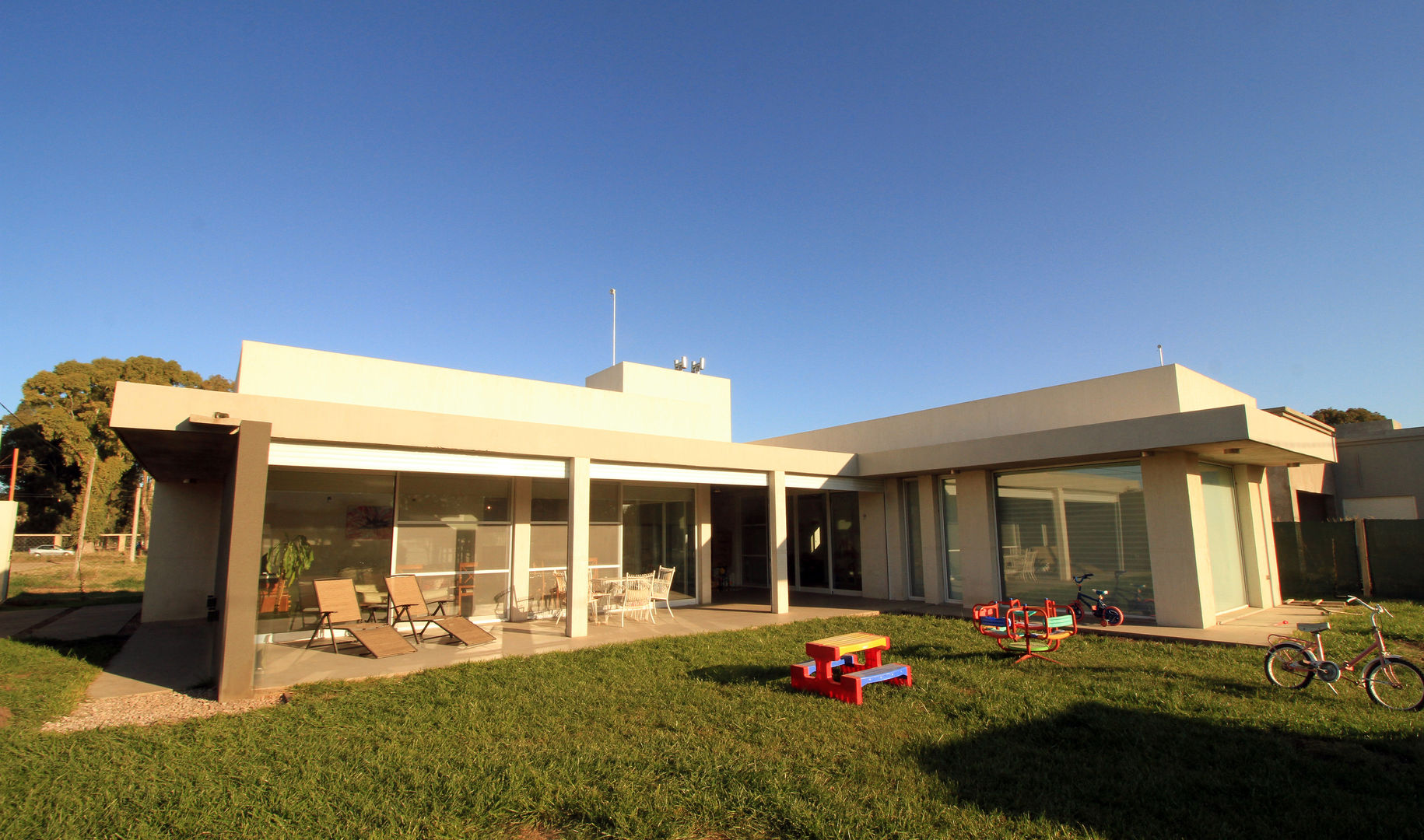 CASA OP - Barrio Patagonia Norte - Ciudad de Bahía Blanca, MSA ESTUDIO DE ARQUITECTURA MSA ESTUDIO DE ARQUITECTURA Casas de estilo moderno