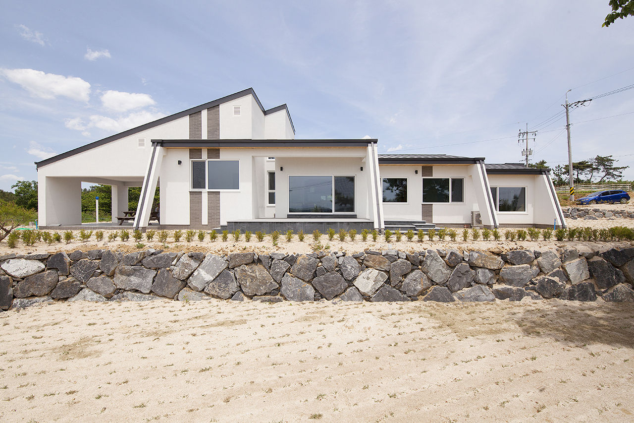 경남 사천시 전원주택, (주)그린홈예진 (주)그린홈예진 Casas modernas