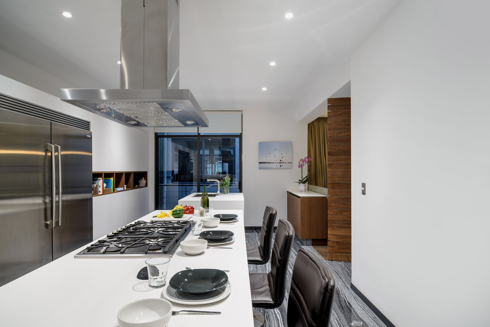 LC-02, NIVEL TRES ARQUITECTURA NIVEL TRES ARQUITECTURA Modern kitchen