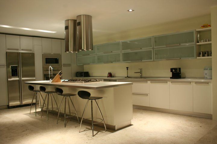 homify Modern style kitchen