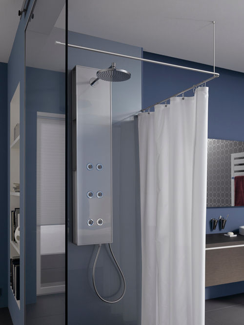 Duschvorhangstangen mit Design-Anspruch, PHOS Design GmbH PHOS Design GmbH Minimalist bathroom Iron/Steel