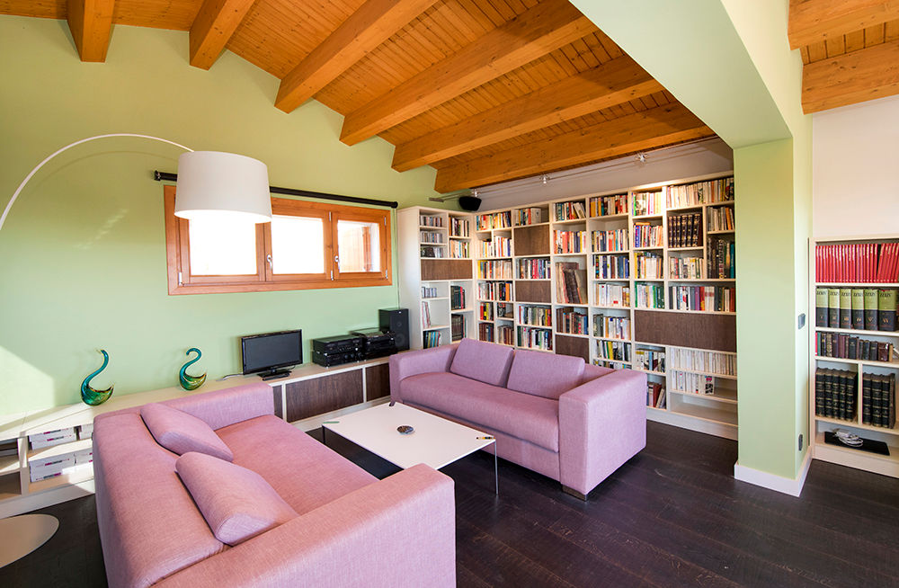 Casa en Sant Pau d'Ordal, Silvia R. Mallafré Silvia R. Mallafré Country style living room