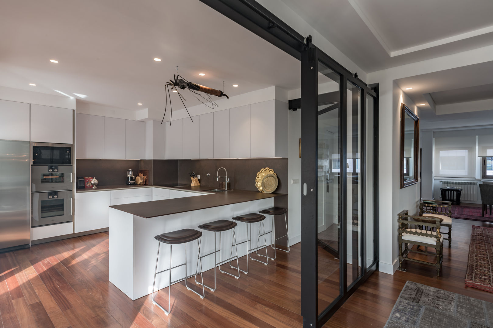 Uma casa dedicada à arte, Architect Your Home Architect Your Home Cucina eclettica