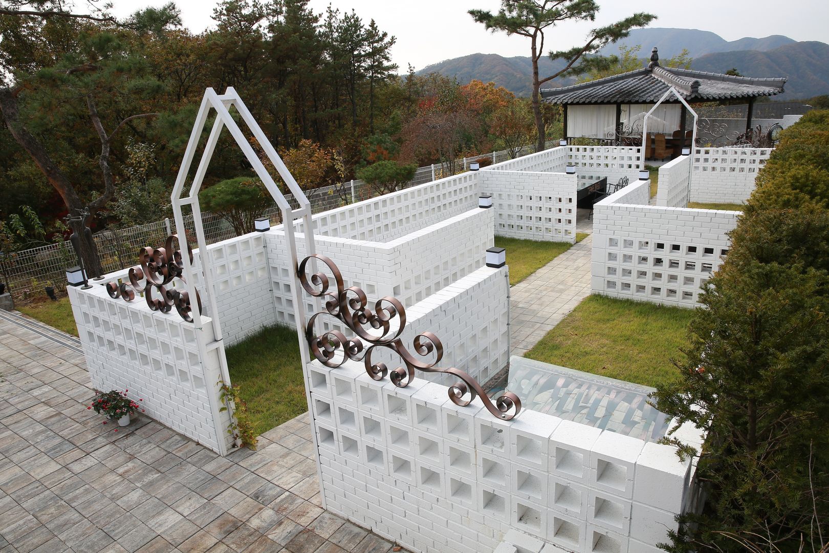 Blanc jardin, AAPA건축사사무소 AAPA건축사사무소 Modern Houses