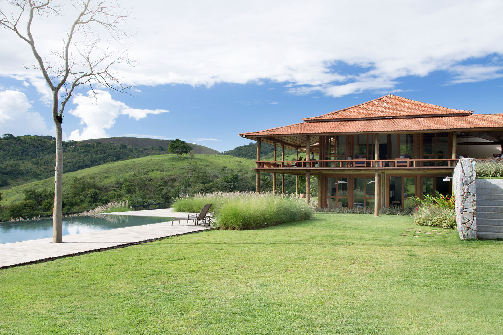 Fazenda Nascente, Gisele Taranto Arquitetura Gisele Taranto Arquitetura Casas de estilo rural