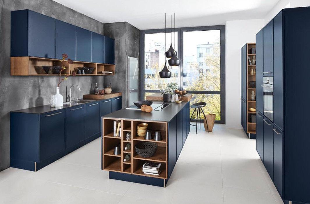 homify Modern kitchen لکڑی Wood effect