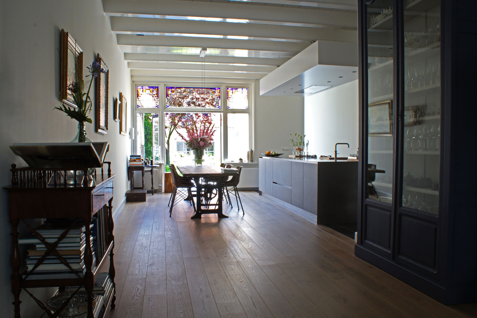 Verbouw monumentale woning, studio architecture studio architecture Eclectic style kitchen Wood Wood effect