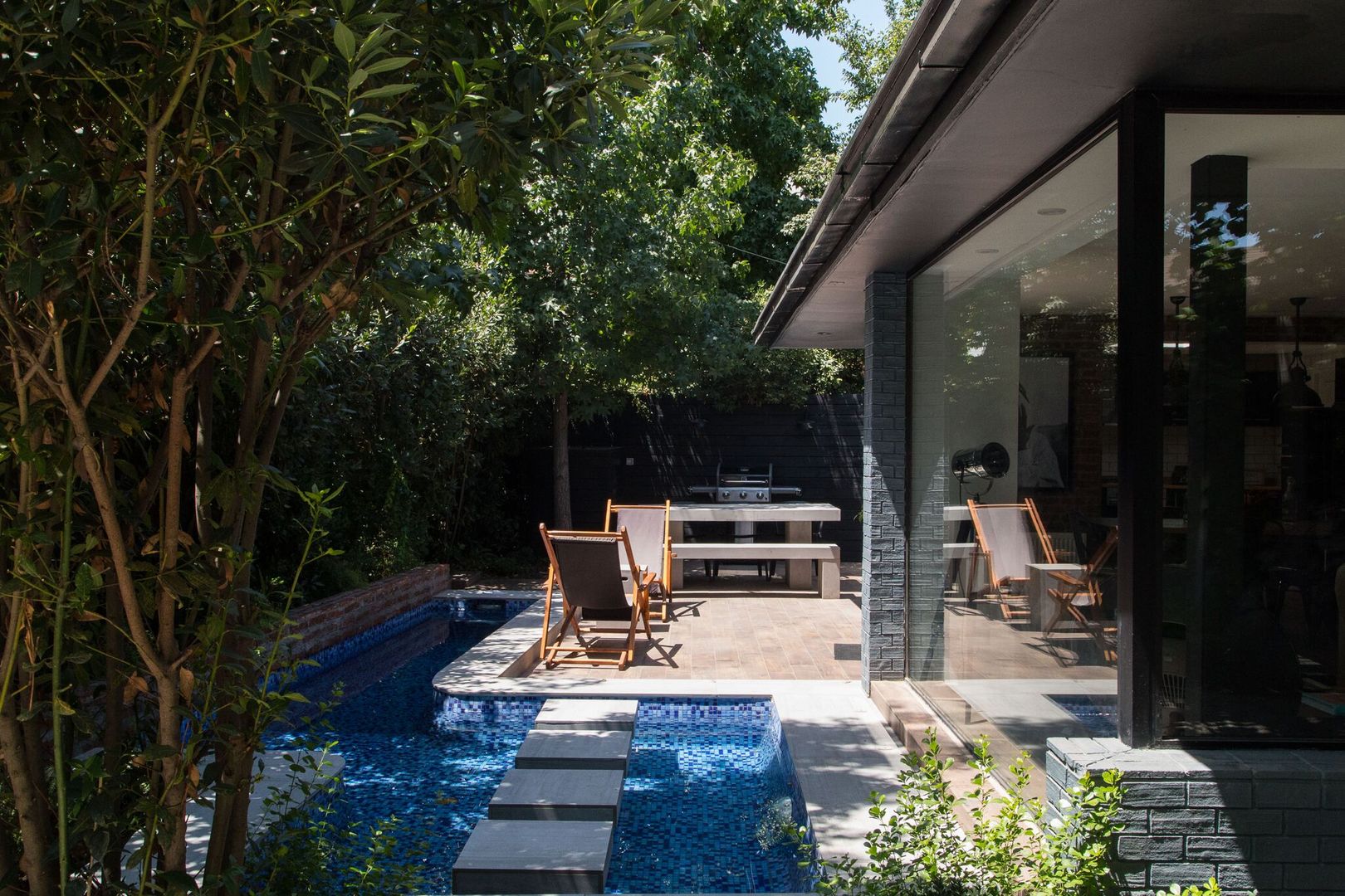 Terraza RENOarq Balcones y terrazas de estilo moderno Azulejos