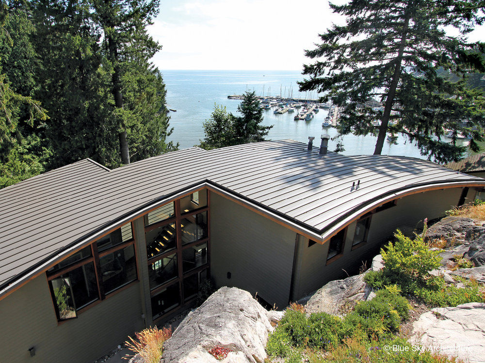 Aerial View of Organic Architecture Helliwell + Smith • Blue Sky Architecture Modern houses