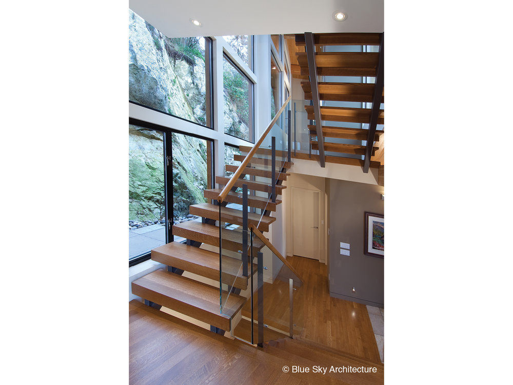 Natural Light on Stairs Helliwell + Smith • Blue Sky Architecture Modern Corridor, Hallway and Staircase