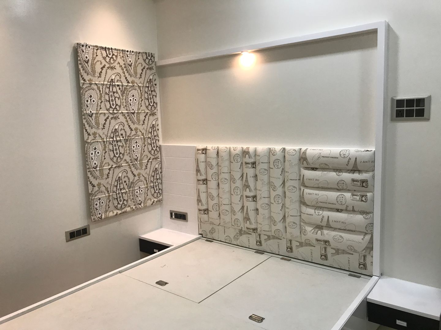 Luxury Interior Design 3 BHK Flat, Nabh Design & Associates Nabh Design & Associates Спальня в стиле минимализм Дерево Эффект древесины