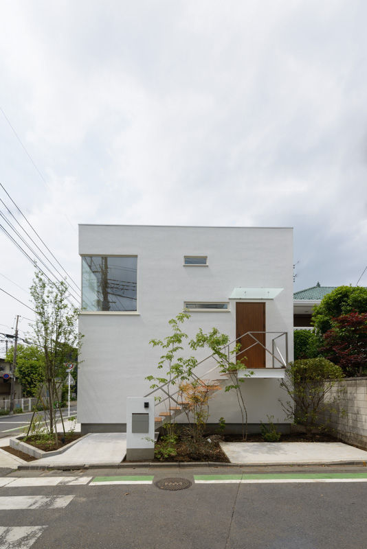 Light Well Box／光井戸の家, H2O設計室 ( H2O Architectural design office ) H2O設計室 ( H2O Architectural design office ) Modern Evler Ahşap Ahşap rengi