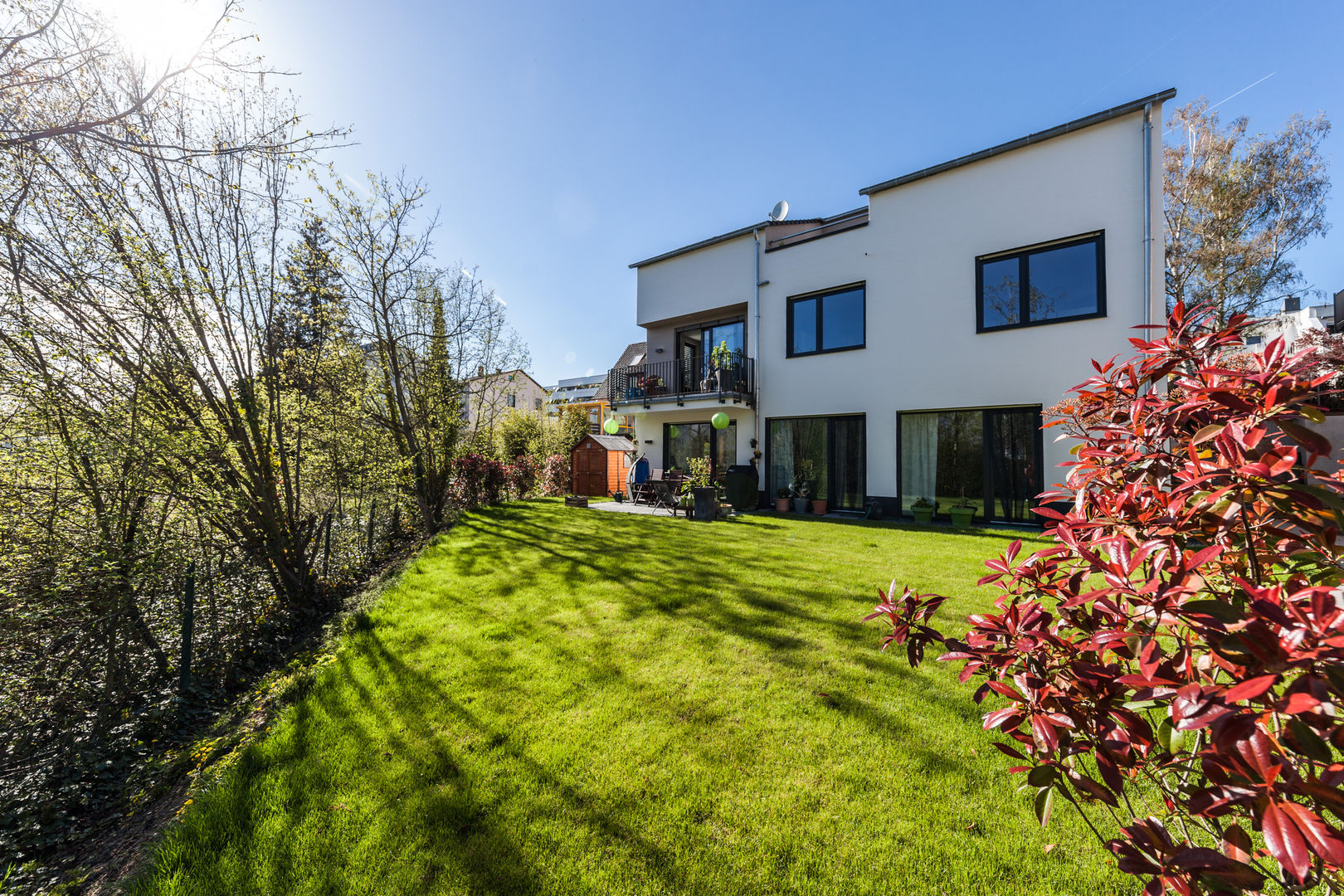 Domitianstrasse 1, Tobias Grünert Immobilien Tobias Grünert Immobilien Moderne huizen