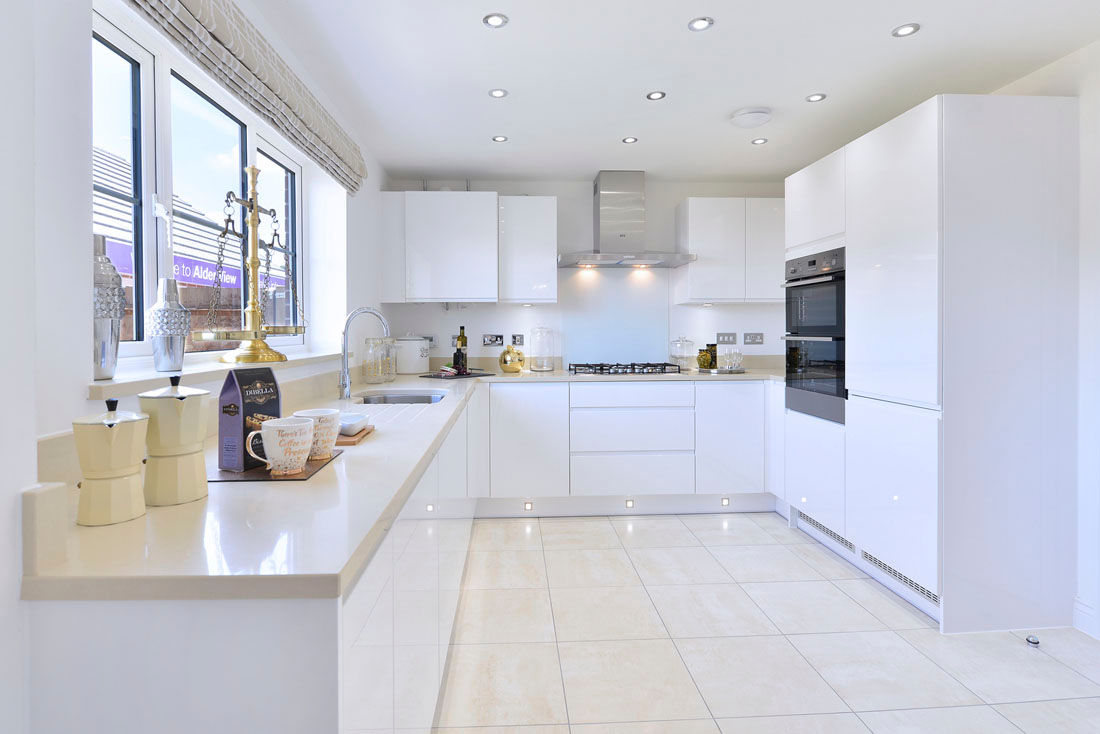 Kitchen Graham D Holland مطبخ