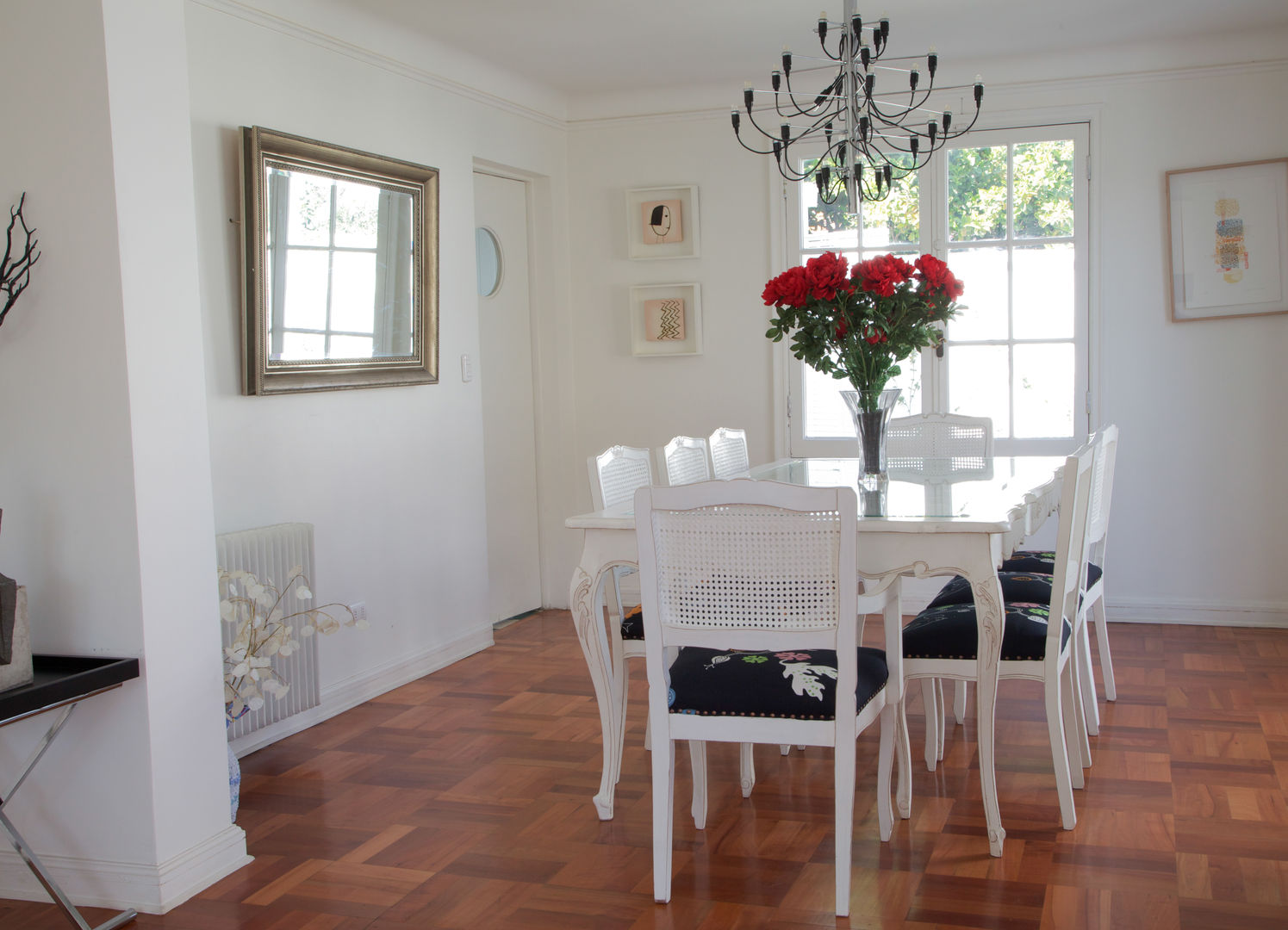 Comedor RENOarq Comedores de estilo moderno