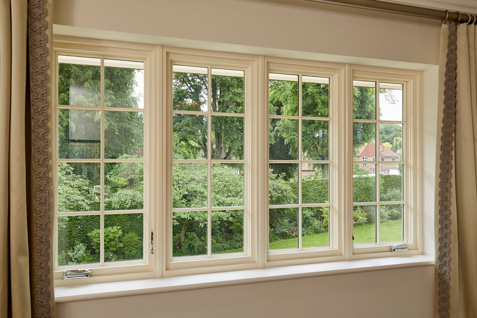 Marvin's Finely Crafted Aluminium Clad Wood Casement Windows With French Vanilla Interior Finish Marvin Windows and Doors UK Modern windows & doors Wood Wood effect