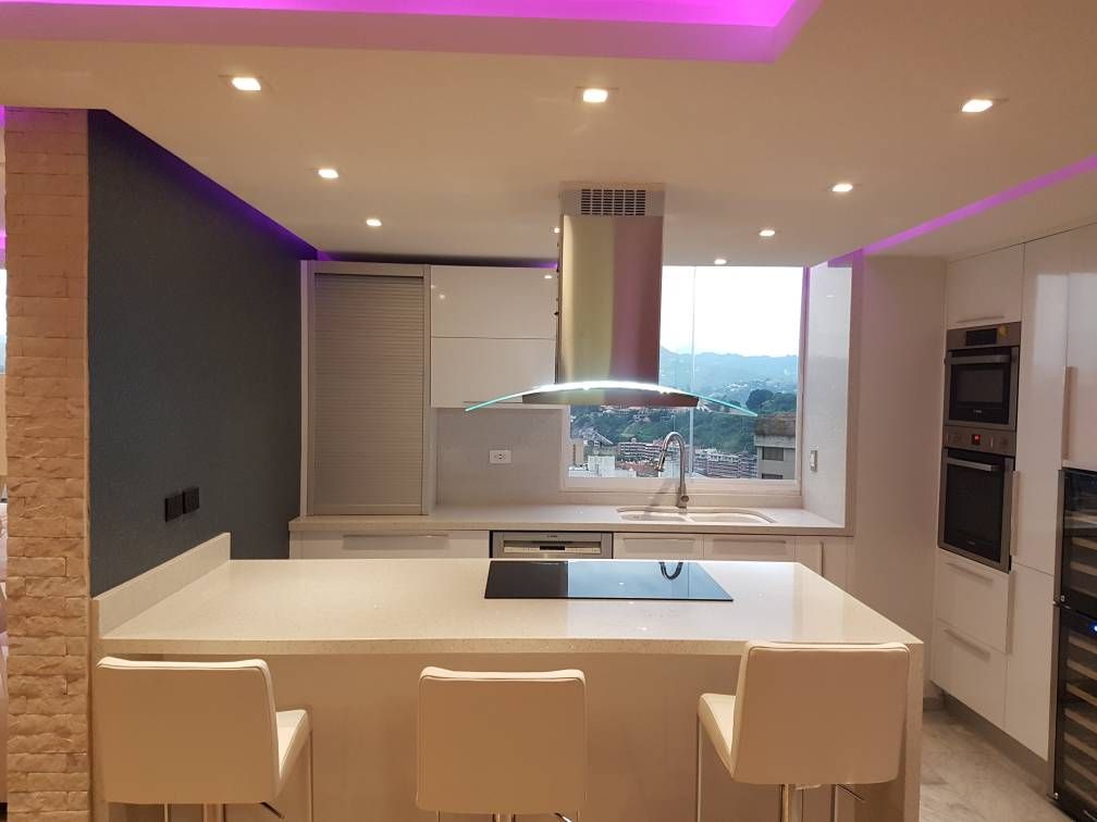 Produccion e Instalacion de Tope, La Alameda, Caracas, Grupo Madea Grupo Madea Minimalist kitchen Quartz Bench tops