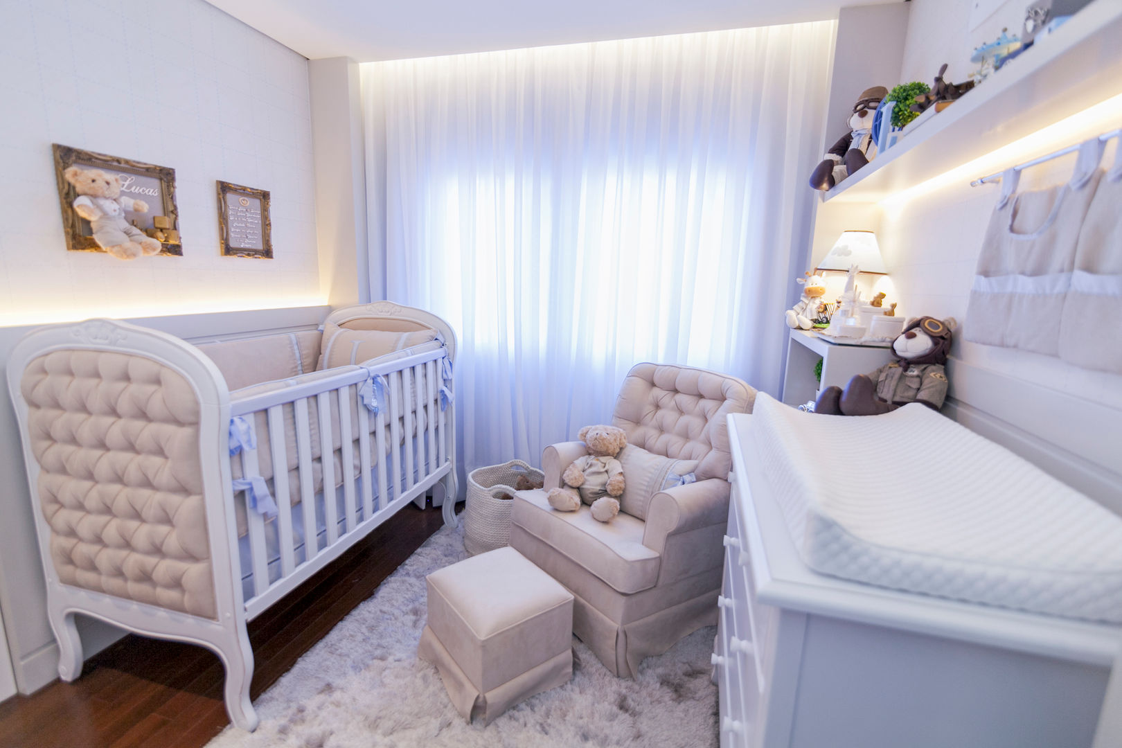 Quarto de bebê menino, KIDS Arquitetura para pequenos KIDS Arquitetura para pequenos Classic style nursery/kids room