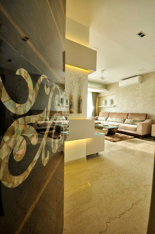 Apartment in Bandra, Karyam Designs Karyam Designs Гостиная в стиле минимализм Мрамор