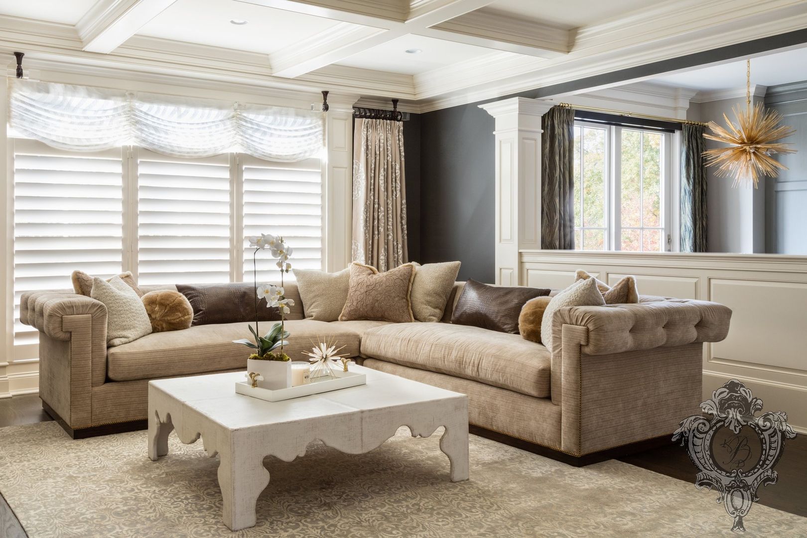 Dash of Gold, Kellie Burke Interiors Kellie Burke Interiors غرفة المعيشة