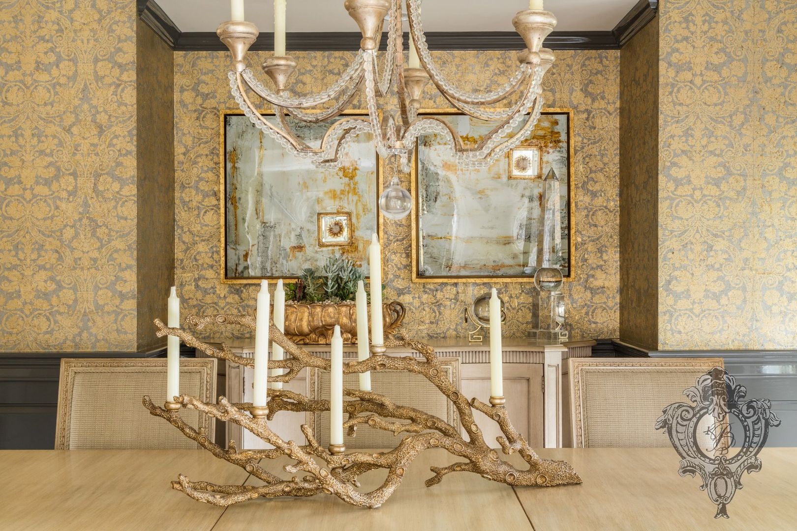 Dash of Gold, Kellie Burke Interiors Kellie Burke Interiors Comedores de estilo moderno