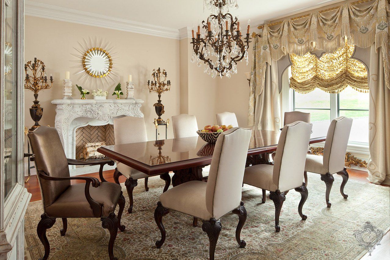 Old World Charm, Kellie Burke Interiors Kellie Burke Interiors クラシックデザインの ダイニング