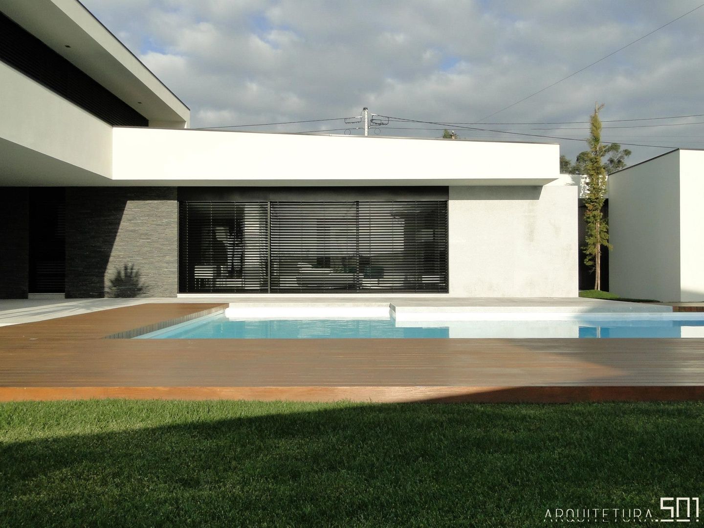 casa JL, arquitetura.501 arquitetura.501 Piscinas modernas