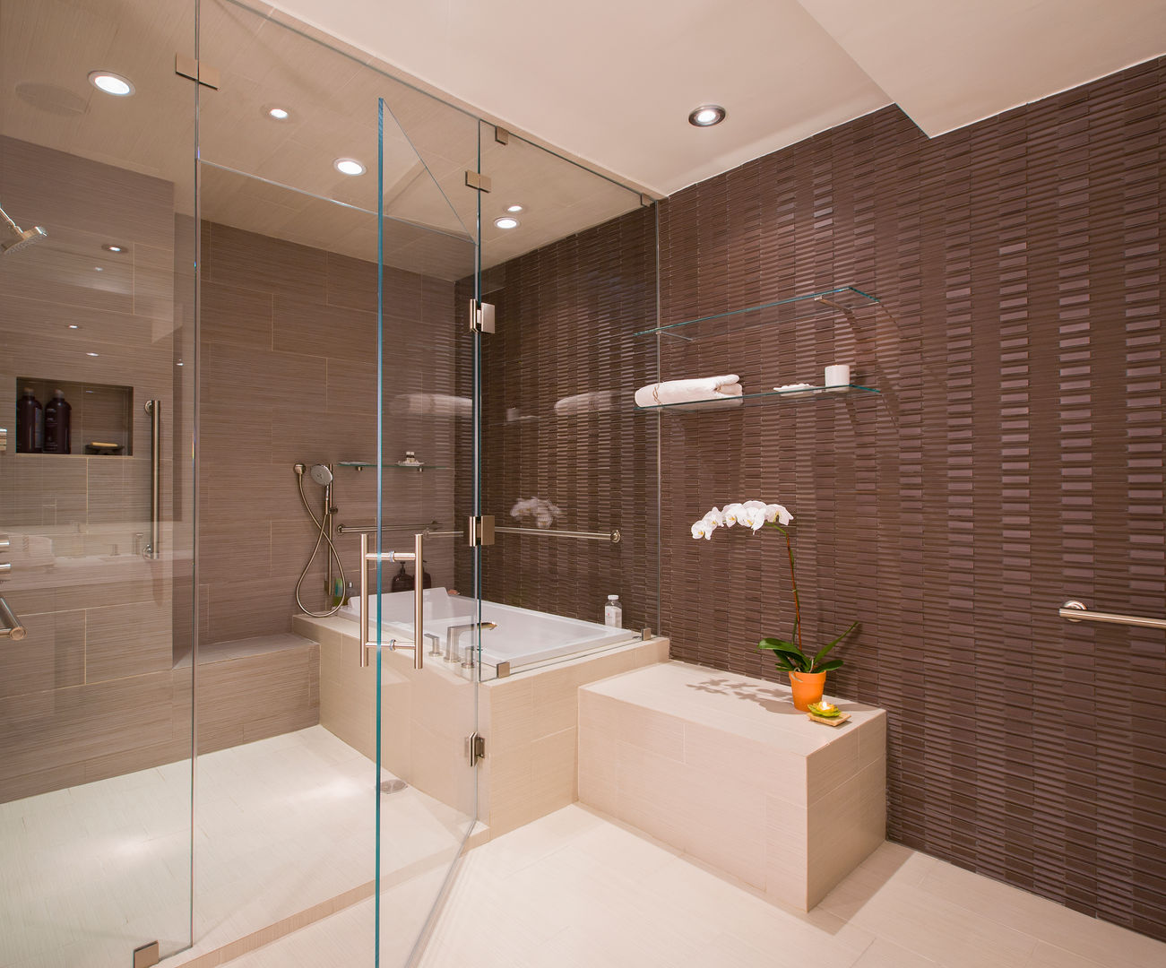 McLean Transitional , FORMA Design Inc. FORMA Design Inc. Modern style bathrooms