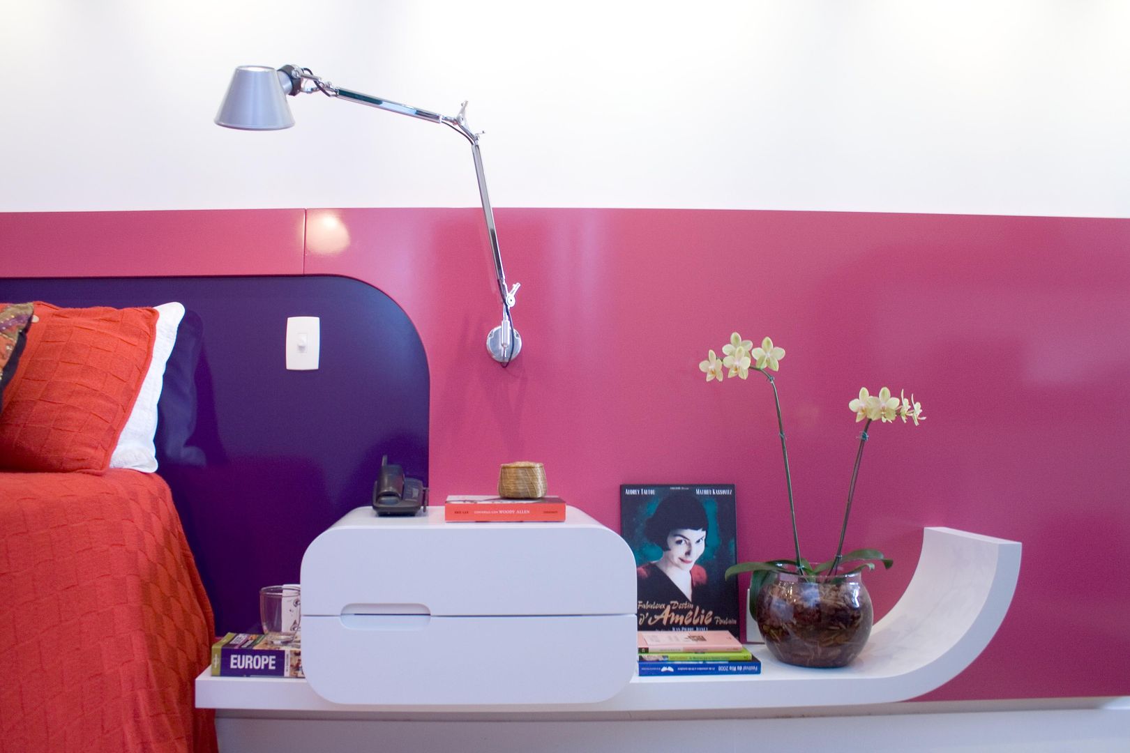 Quarto Juliana de Sá Arquitetura e Design Quartos modernos criado mudo,moderno,quarto,roxo,rosa,luminaria,decoracao,marcenaria,Camas e cabeceiras