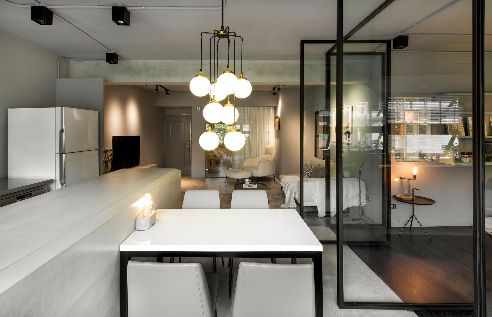 不可或缺的餐廳吊燈 磨設計 Minimalist dining room