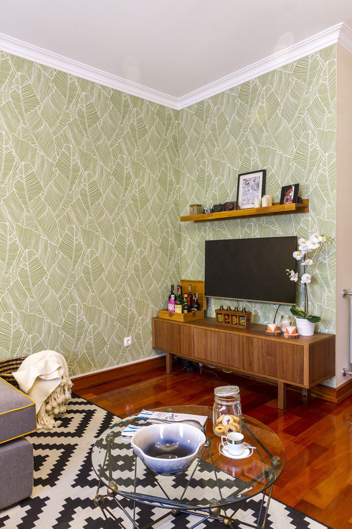 Sala de Estar e Jantar em Odivelas, Sizz Design Sizz Design Living room TV stands & cabinets