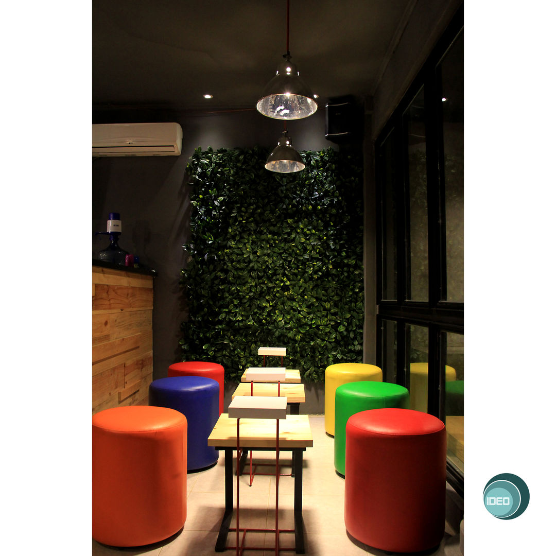 Oro Colato - Gelato and Bar, IDEO DESIGNWORK IDEO DESIGNWORK Industrial style walls & floors