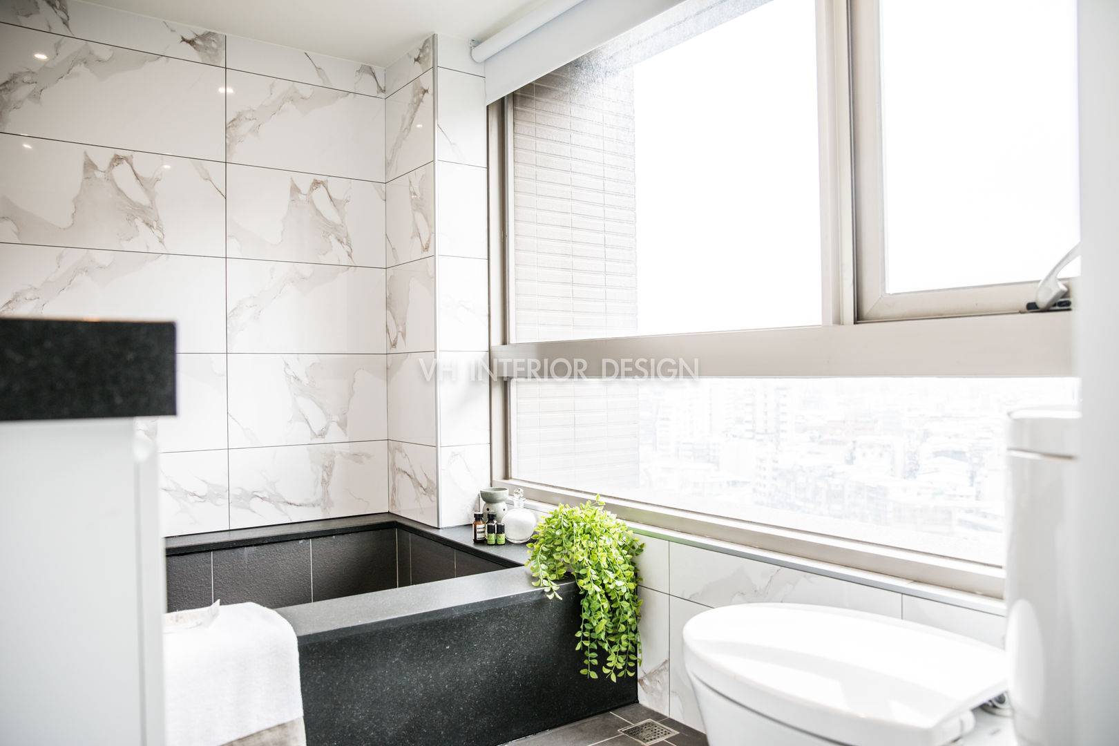 信義何公館, VH INTERIOR DESIGN VH INTERIOR DESIGN Modern bathroom