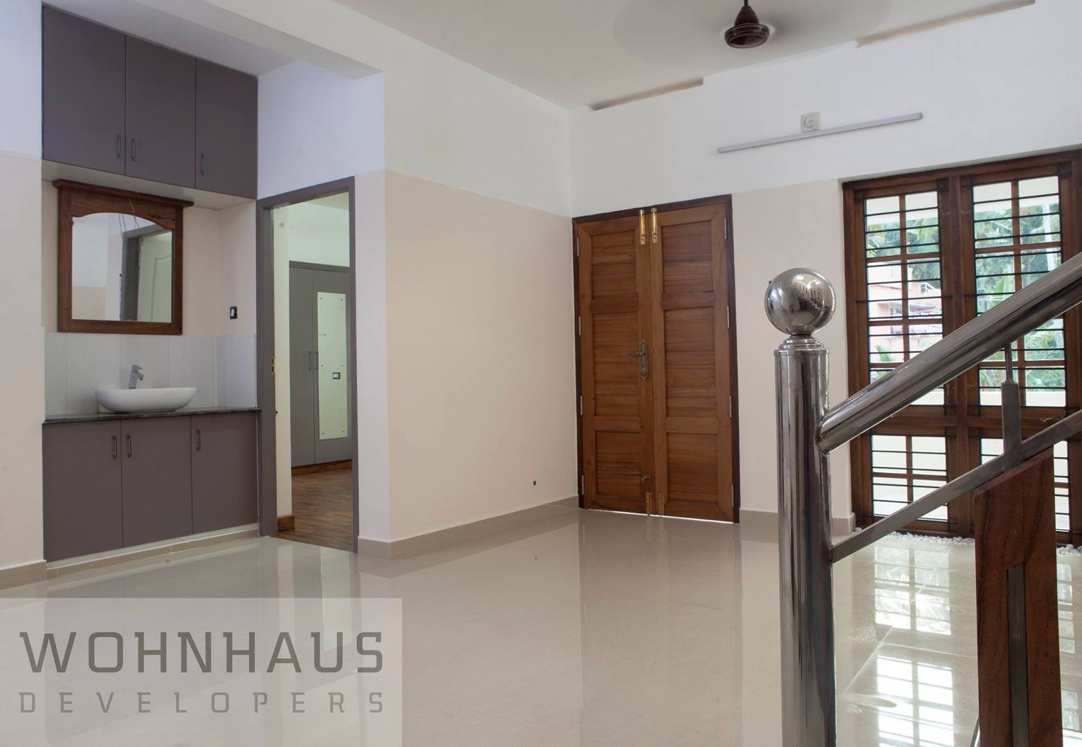 1400sqft House in Trivandrum, Wohnhaus Developers Wohnhaus Developers Pasillos, vestíbulos y escaleras modernos Cerámico