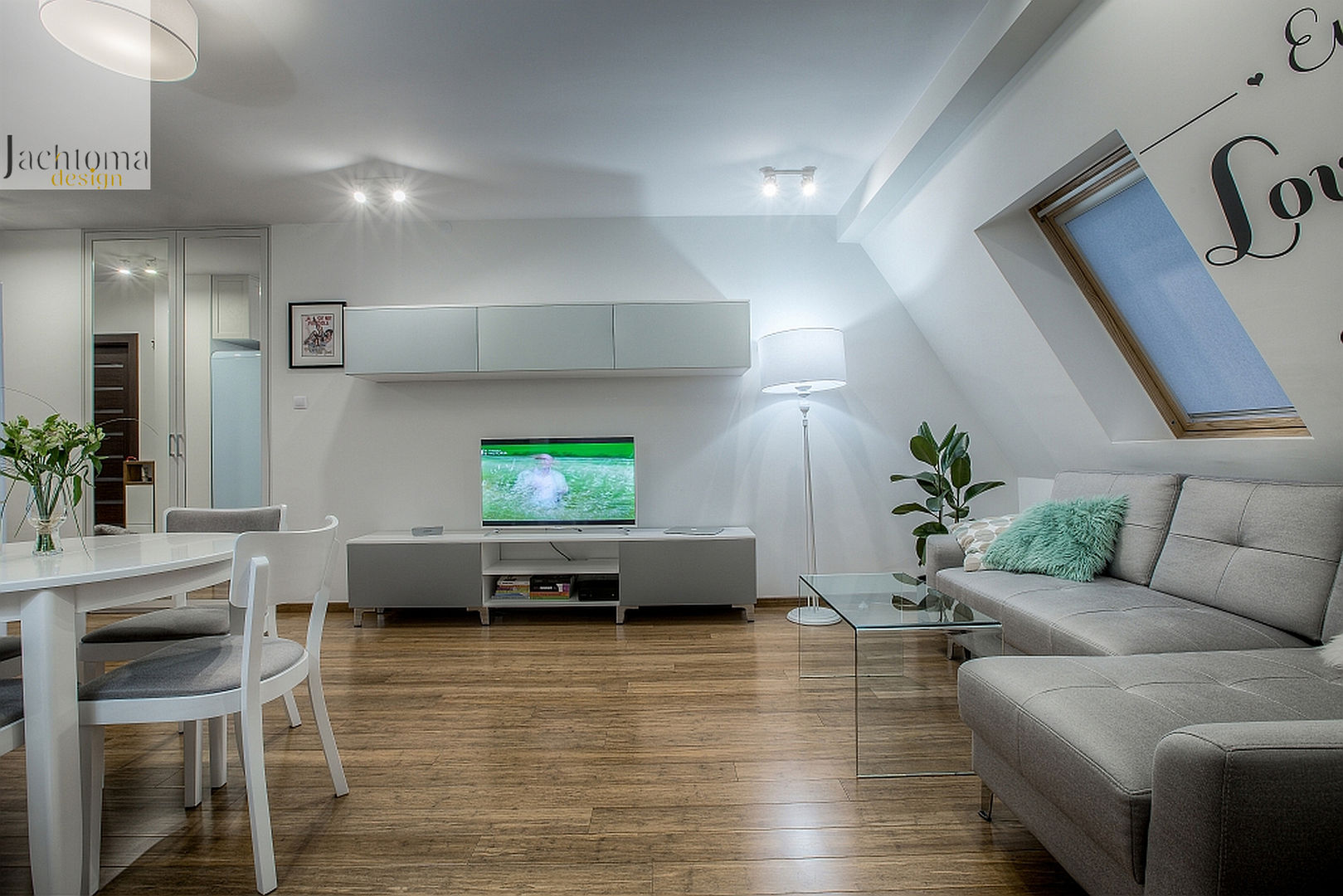 Mieszkanie na poddaszu, Jachtoma design Jachtoma design Scandinavian style living room Bamboo Green