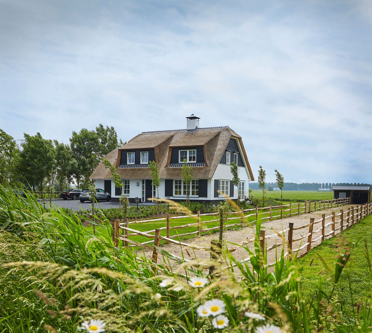 ​Landelijke woning Bleskensgraaf, Brand I BBA Architecten Brand I BBA Architecten Casas de estilo rural