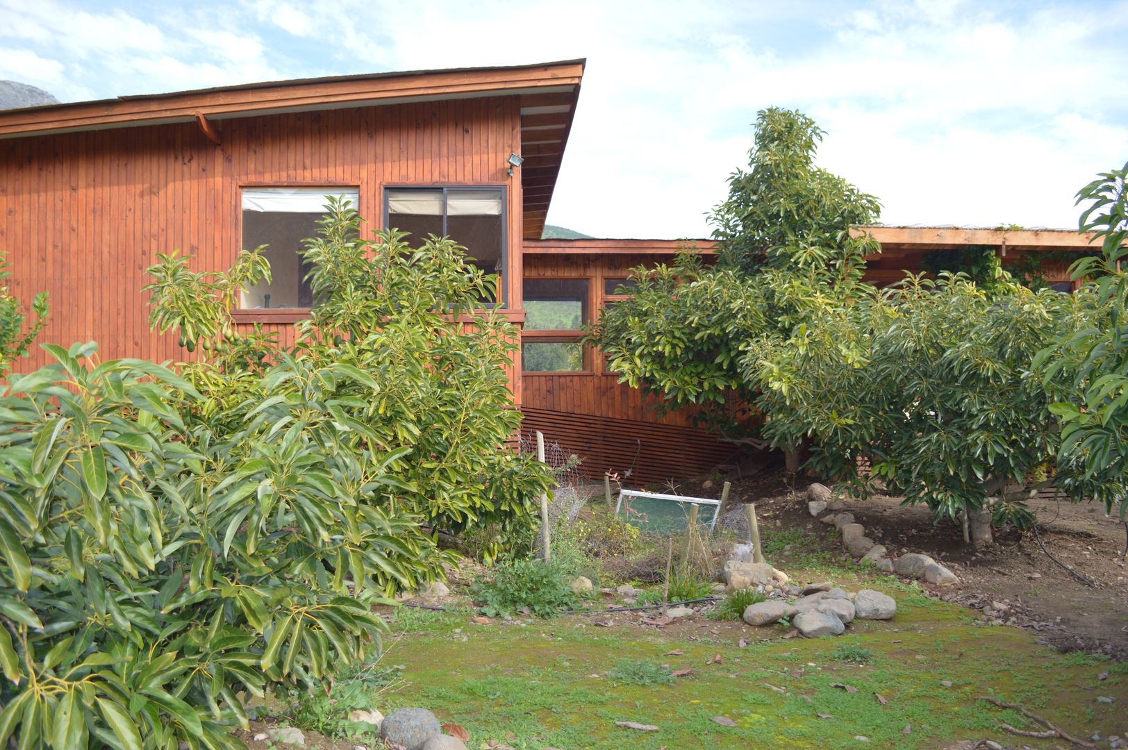 Casa Ecológica en Olmué, Nido Arquitectos Nido Arquitectos Casas rústicas