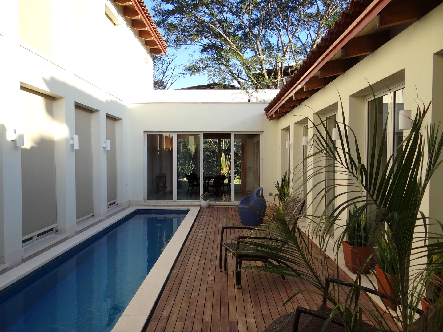 Luxury Sustainable Home | Santa Ana Costa Rica Aroma Italiano Eco Design 泳池