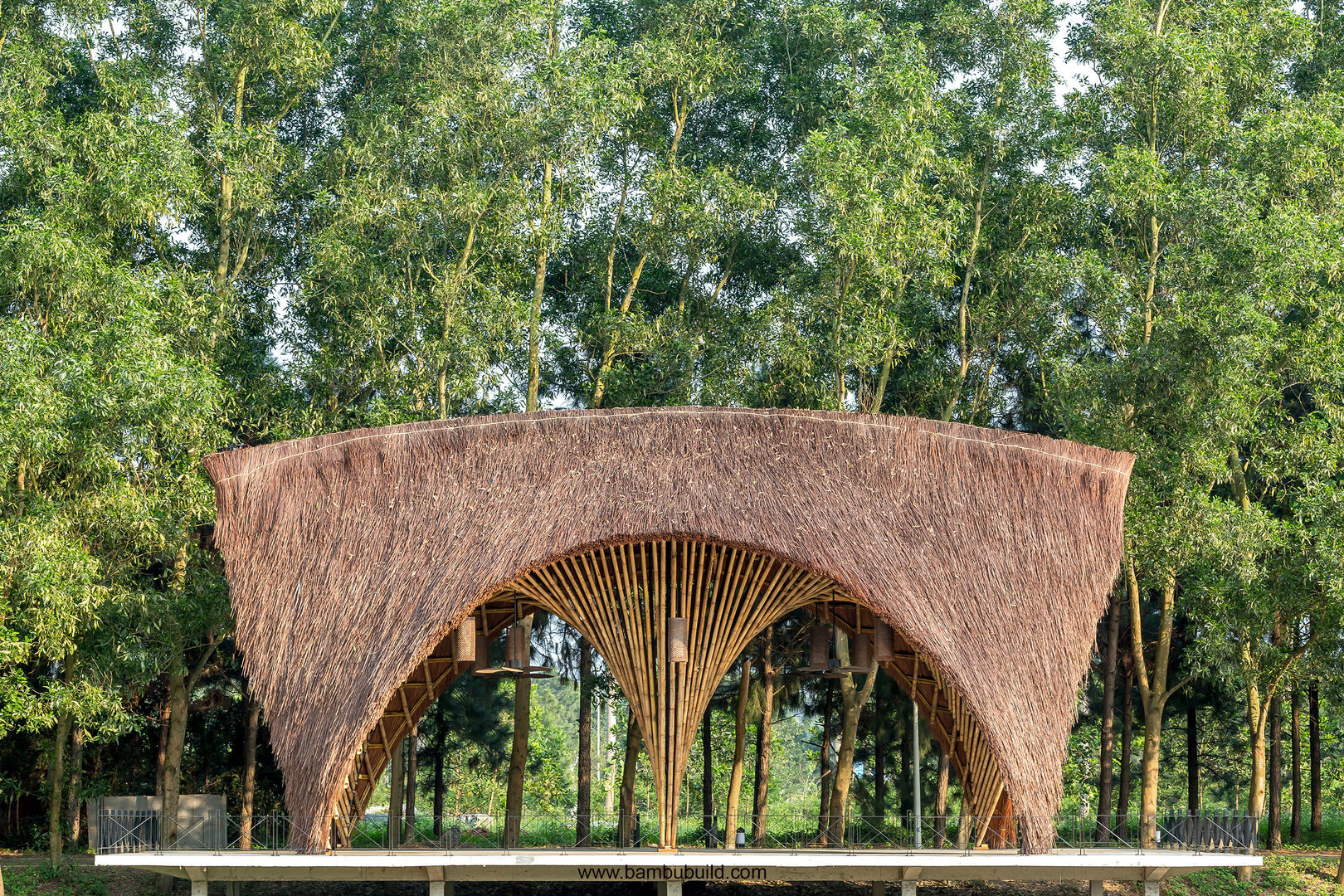 Gian triển lãm Flamingo, BAMBU BAMBU 商业空间 展覽中心