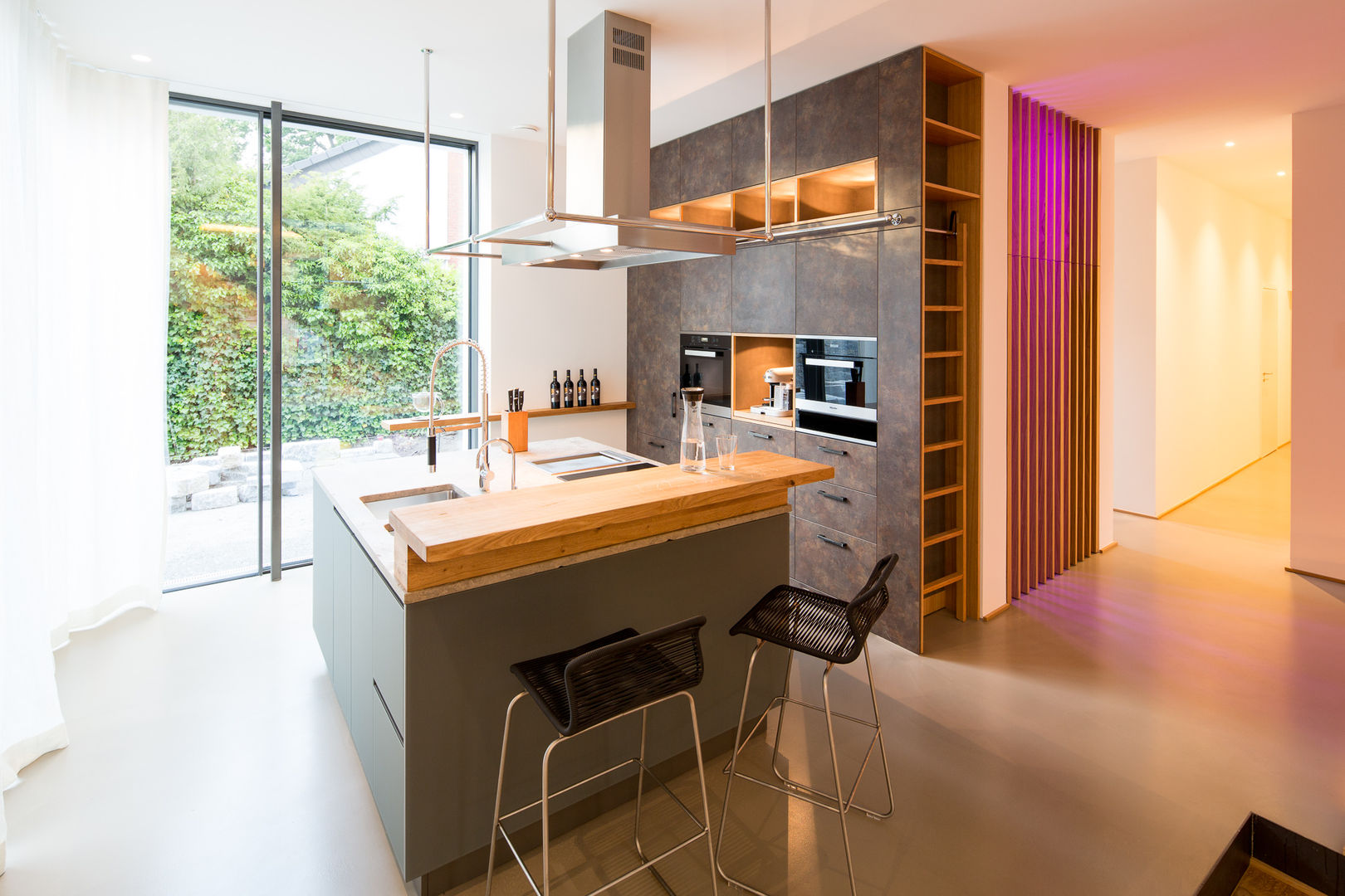 Wohnhaus in Bremen, DIEPENBROEK I ARCHITEKTEN DIEPENBROEK I ARCHITEKTEN Dapur Modern