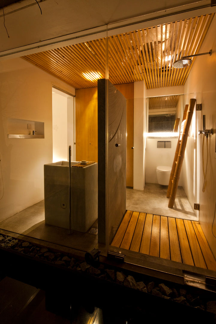 M11 House, a21studĩo a21studĩo Modern bathroom