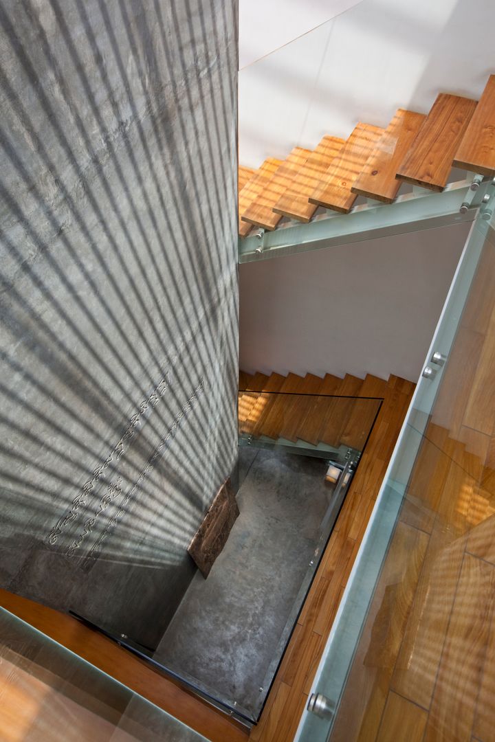 M11 House, a21studĩo a21studĩo Modern Corridor, Hallway and Staircase