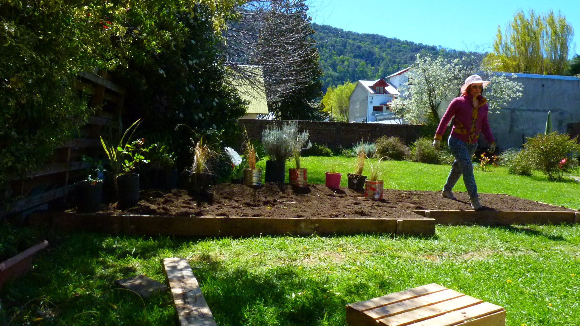 construyendo el jardín Pell Paisajismo Jardines de estilo rural