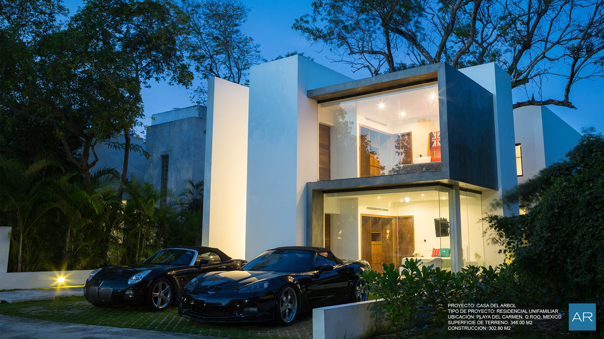 La Casa del Arbol / Playa del Carmen, Quintana Roo, México AREA (Laboratorio Espacial) Casas unifamiliares Concreto casa de playa,residencia,miguel regalado,david castro,arquitectura,riviera maya,construccion,arquitectos playa,automatizacion,moderno,mejores arquitectos,quintana roo