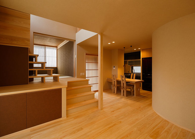 無垢材を使った『和』のリフォーム, 傳寶慶子建築研究所 傳寶慶子建築研究所 Living room