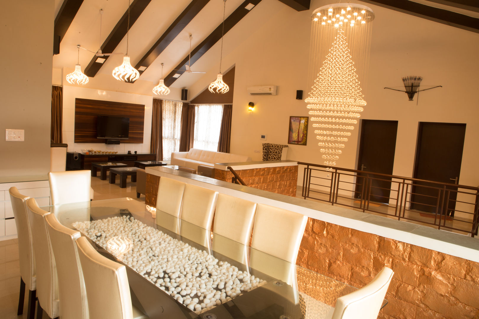 Bungalow- Lavasa, Aesthetica Aesthetica Modern dining room