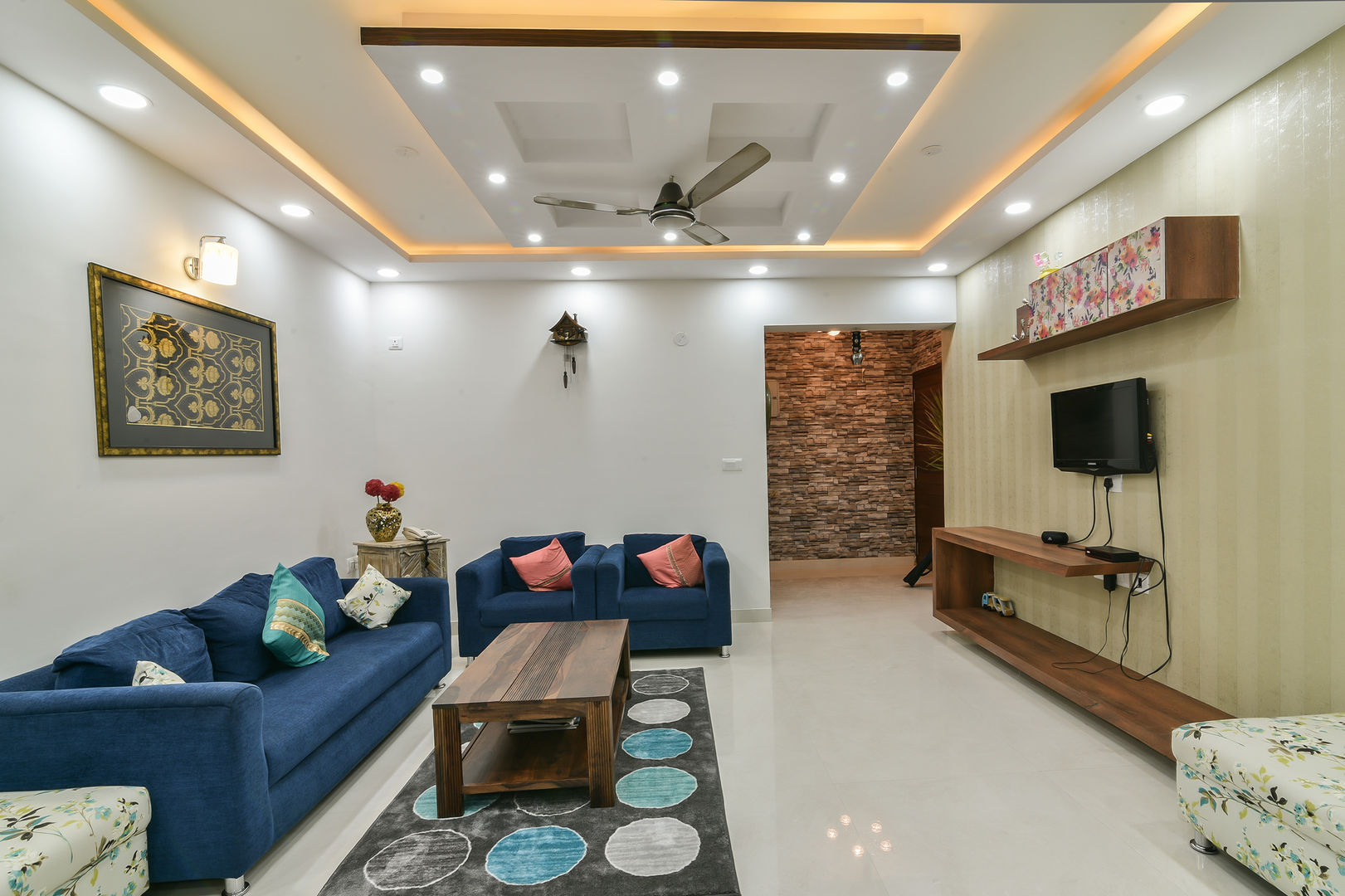 Gloryfields Apartment - Bangalore, Wenzelsmith Interior Design Pvt Ltd Wenzelsmith Interior Design Pvt Ltd Classic style living room